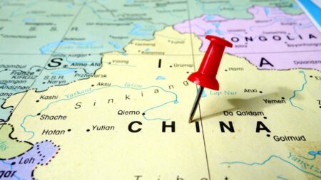 China Leads Global Surge in Hydrogen Electrolyzer Investments