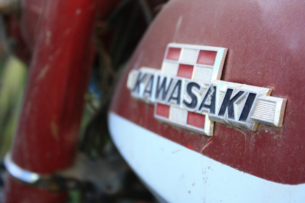 Kawasaki Unveils Hydrogen-Powered Ninja H2 HySE Motorcycle
