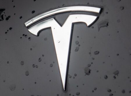 Hydrogen Skepticism Escalates: Tesla Executive Slams 'Illogical' Government Incentives