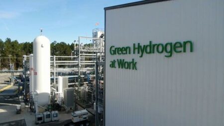 Plug Power Fuels Forward with Largest US Green Hydrogen Plant