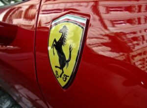 Ferrari Reveals Hybrid Car Patent with Upside-Down Hydrogen Engine
