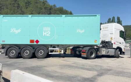 Lhyfe Delivers 350 kg of Green Hydrogen to Géométhane for Salt Cavern Storage Trial