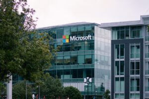 Microsoft Powers Data Center with Green Hydrogen