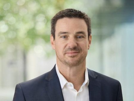 Fortescue Shifts Focus from Green Hydrogen as Key Executive Departs Amid Strategic Recalibration