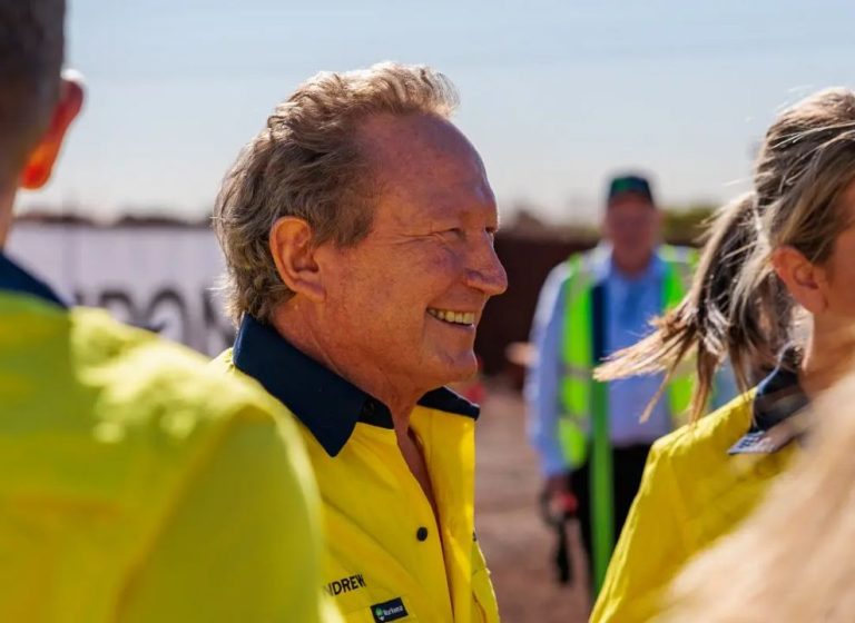 Fortescue Secures $2bn Loan, But Green Hydrogen Projects Remain on Hold
