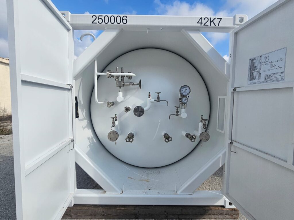 The 40-Foot Fortresses Powering the Global Supply Chain The 40-Foot Fortresses Powering the Global Supply Chain