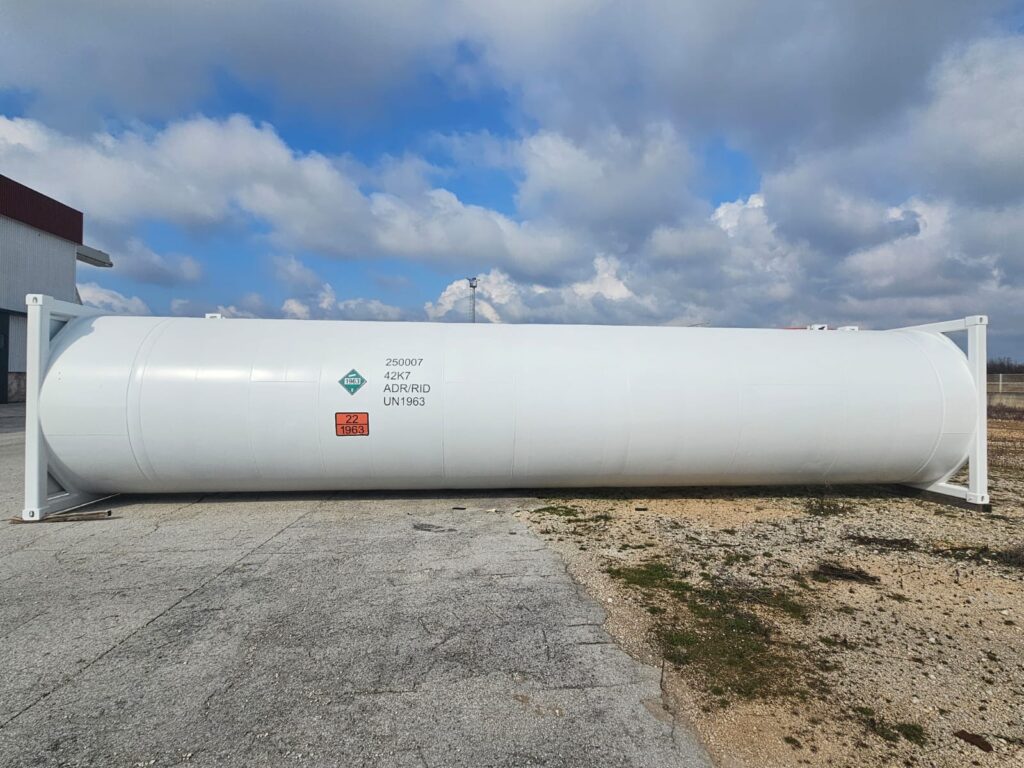 The 40-Foot Fortresses Powering the Global Supply Chain The 40-Foot Fortresses Powering the Global Supply Chain