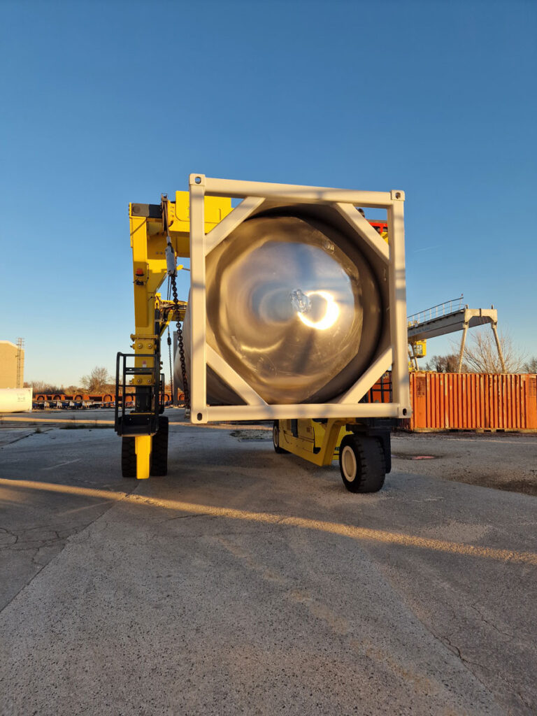 The 40-Foot Fortresses Powering the Global Supply Chain The 40-Foot Fortresses Powering the Global Supply Chain