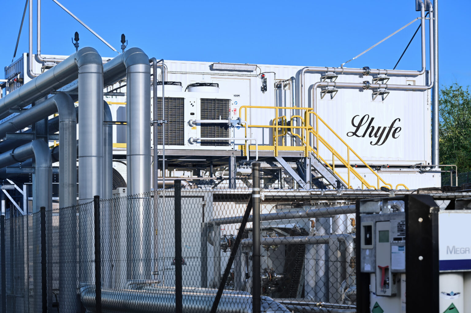 Lhyfe and Perpetual Next Link Renewable Hydrogen to Biomethanol Project in Delfzijl