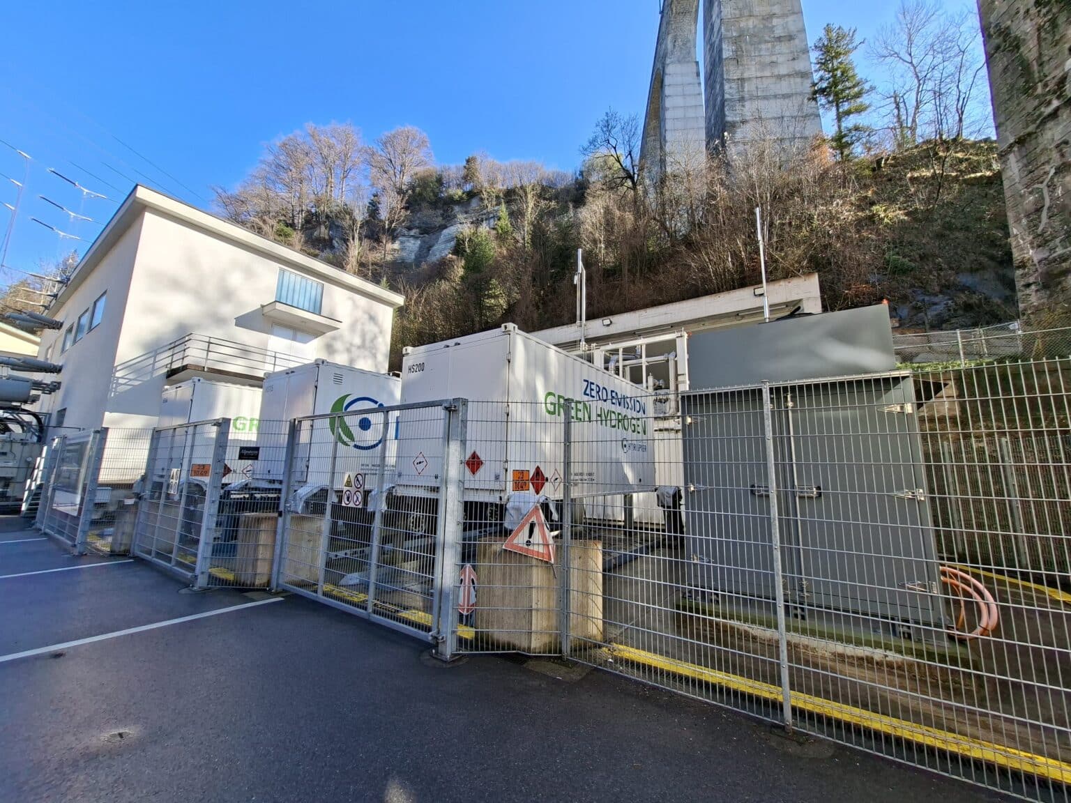 280 MW electrolyser deal for Danish e-SAF still lacks an FID Containerised electrolyser units at the Kubel green hydrogen plant in Sankt Gallen, Switzerland